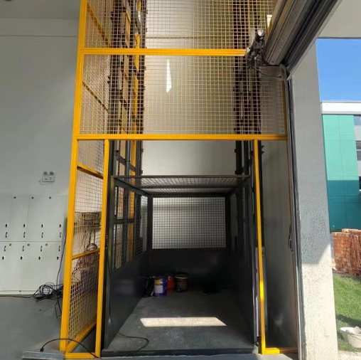 上杭导轨式升降机助力物流园破解运输难题